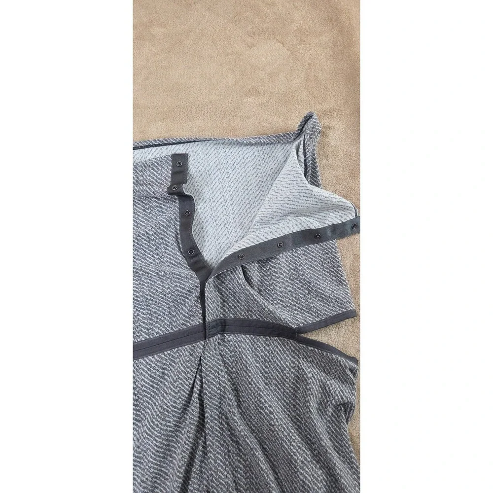 Lululemon Athletica Womens Vinyasa Wrap Scarf OS‎ Grey Full Snap Convertible
